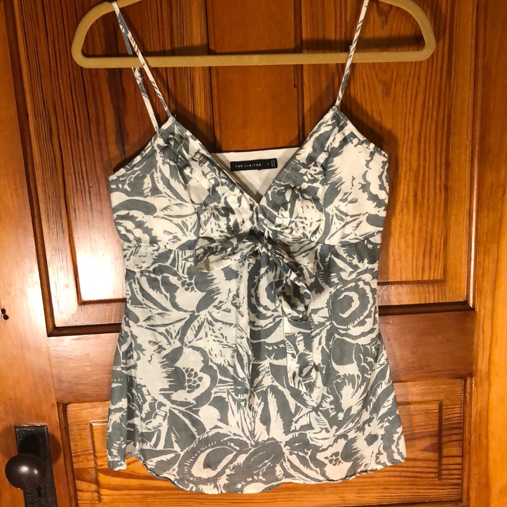 Like new The limited linen like top S Small